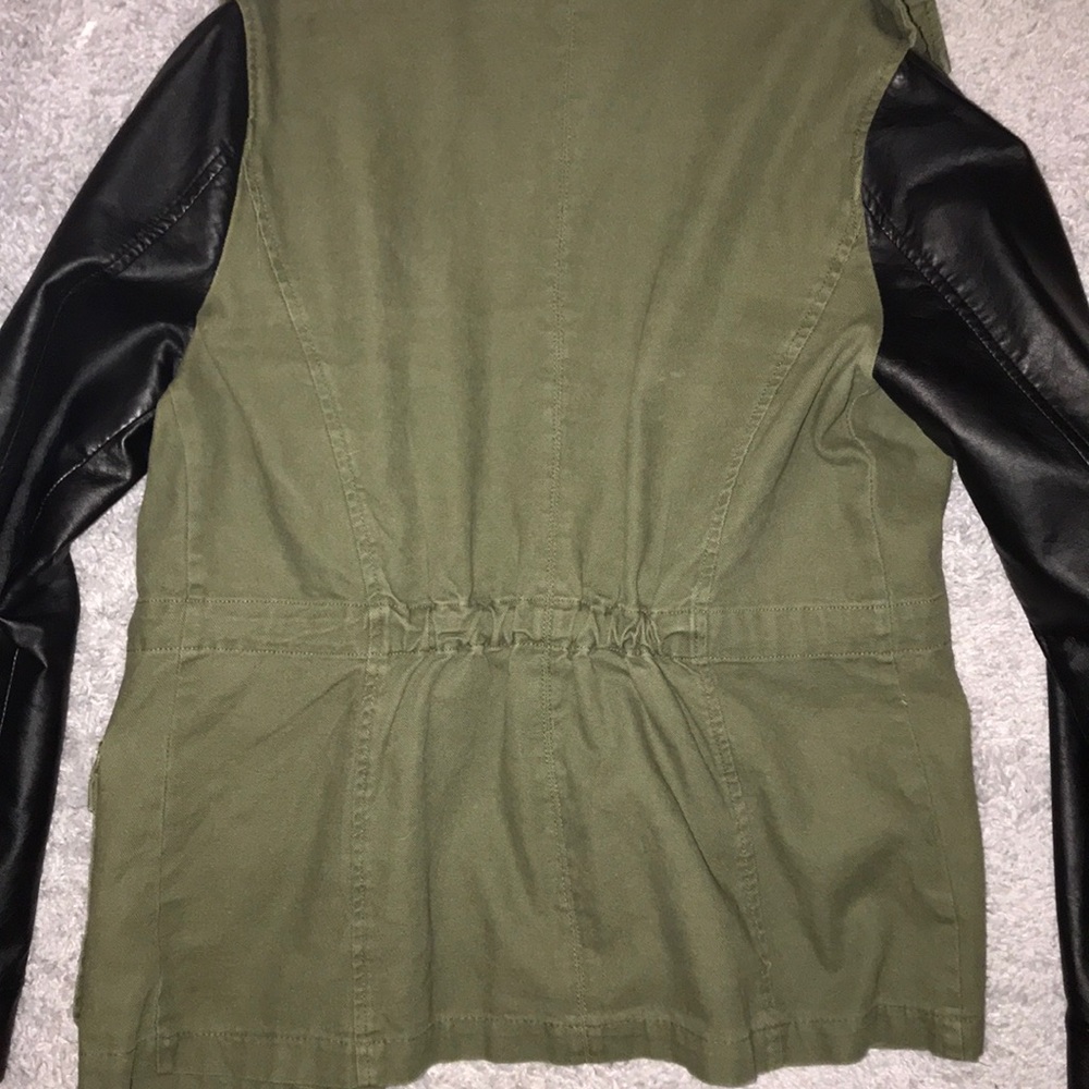 Jacket - Picture 5 of 5